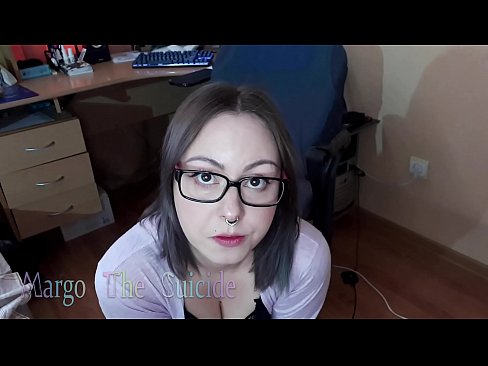 ❤️ 안경을 쓴 섹시한 여자가 카메라에 딜도를 빤다. ☑ 포르노 ko.dewporn.ru에서 ❌❤